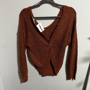 NWT Sweater open back